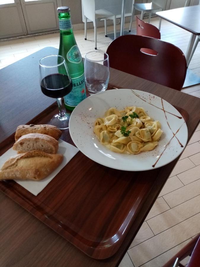 Hotel Campanile Saintes Zewnętrze zdjęcie